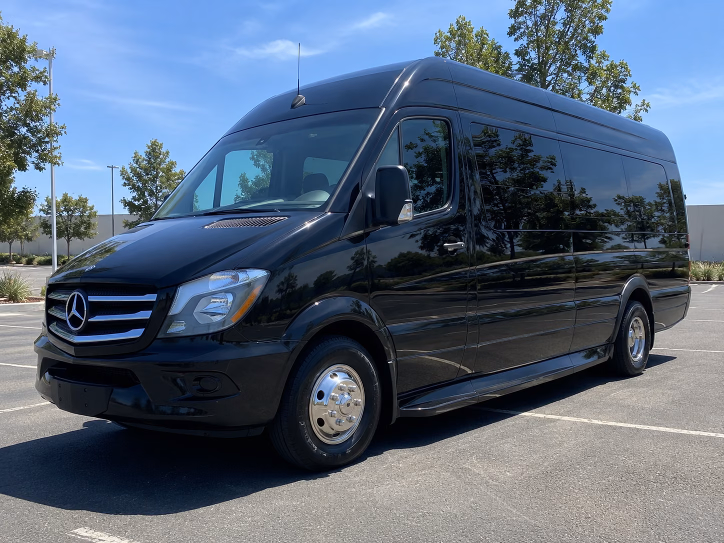 18 passenger sprinter van