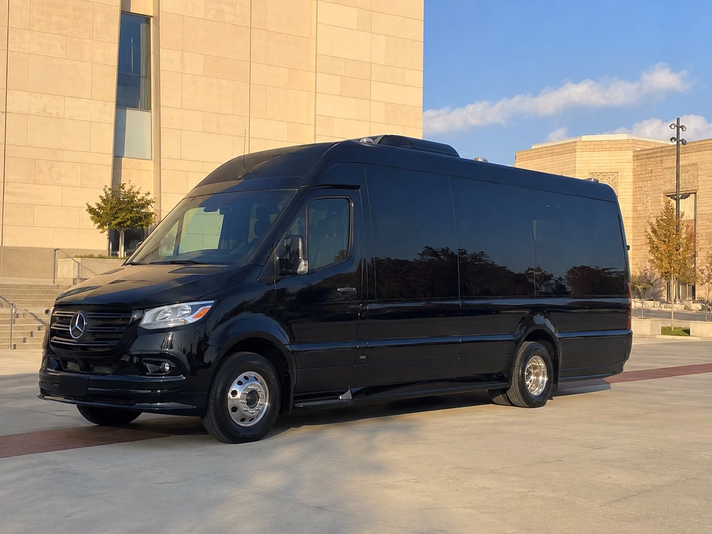 find the perfect transportation for your next airport transfer 2