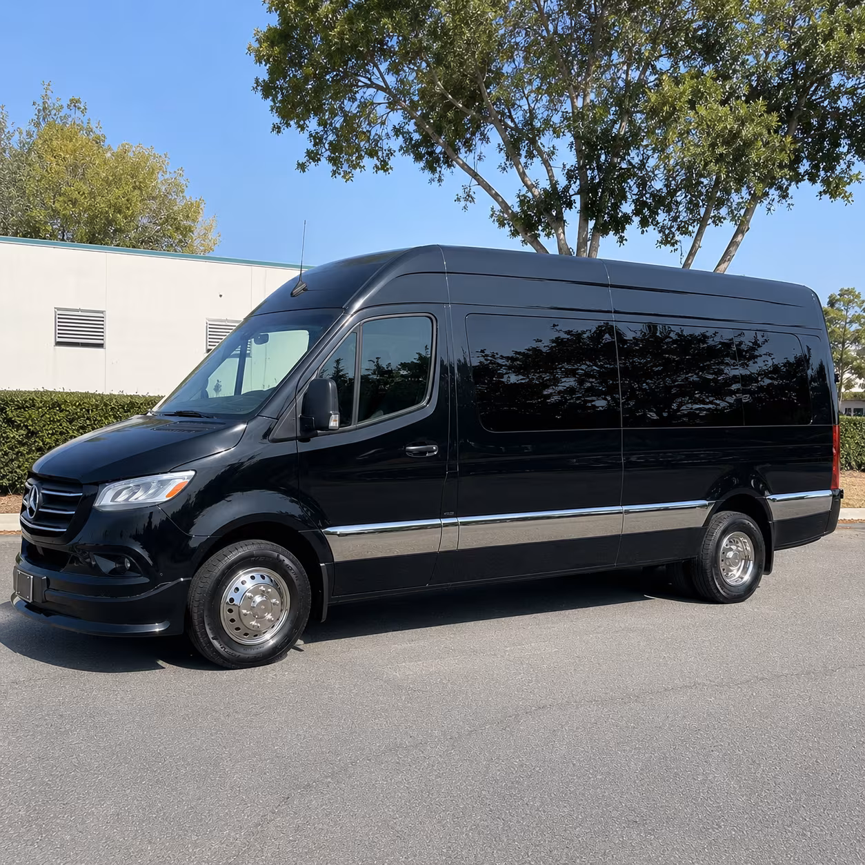 find the perfect transportation for your next airport transfer 3
